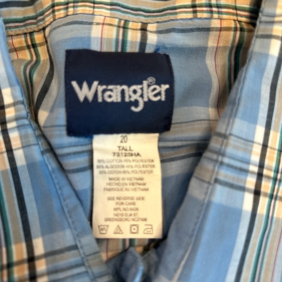 Wrangler Light Blue Plaid Button Down Shirt - Picture 3 of 4